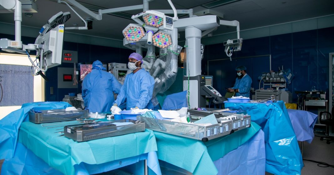 robot_liver_surgery1