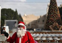 Ndizen për herë të parë që nga fillimi i luftës në Gaza dritat e pemës në Bethlehem